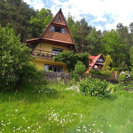 Domek Caloroczny Tresna Agata Luaran gambar