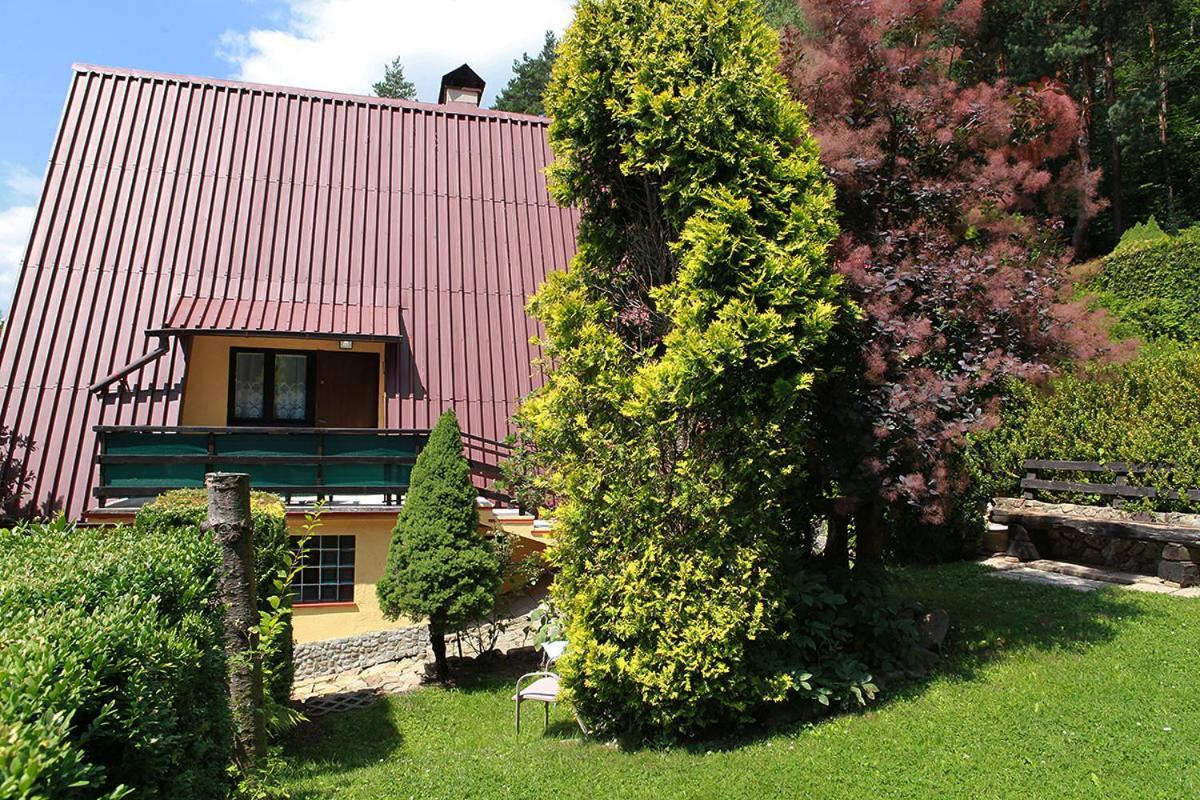 Domek Caloroczny Tresna Agata Luaran gambar