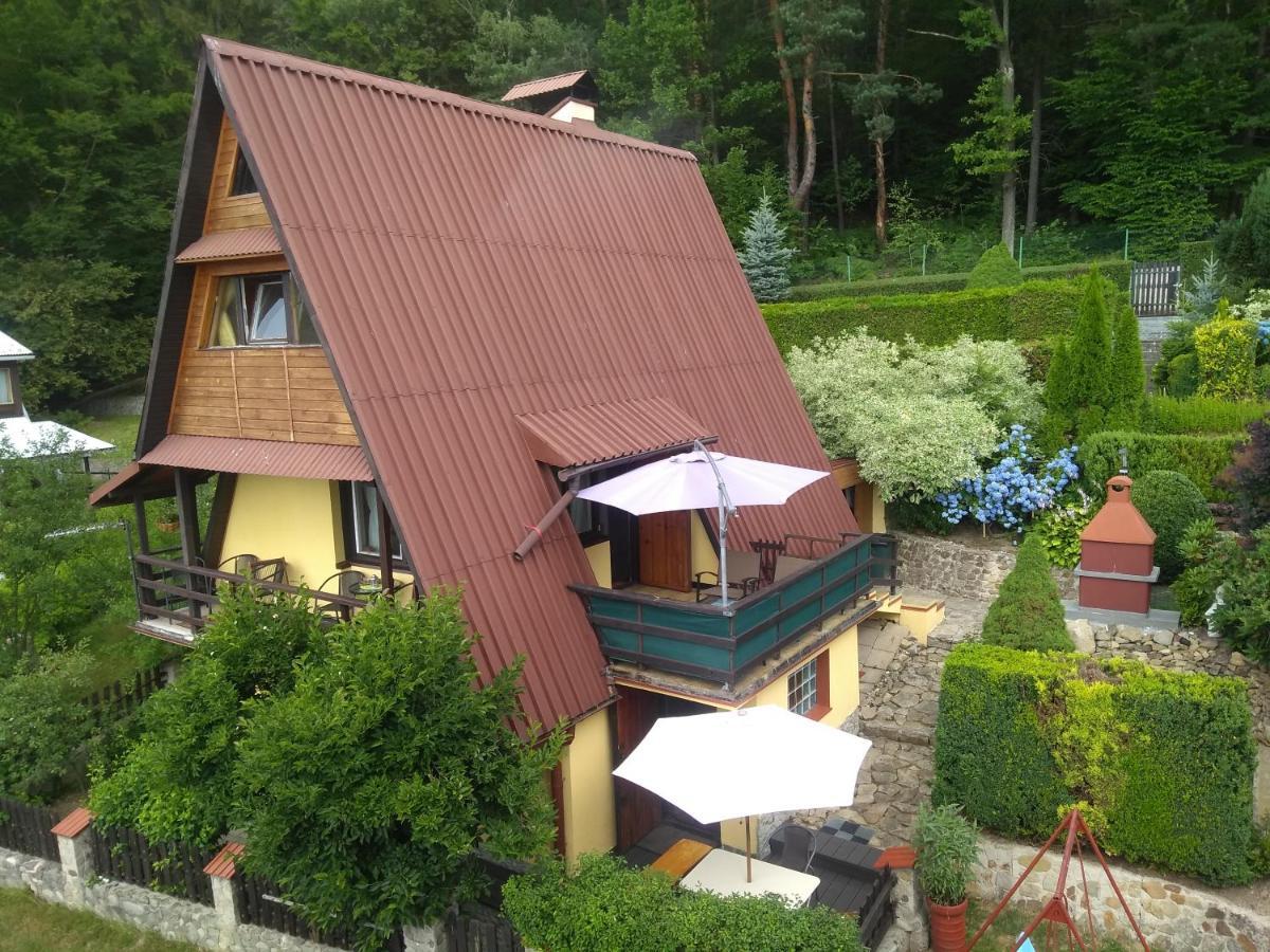Domek Caloroczny Tresna Agata Luaran gambar