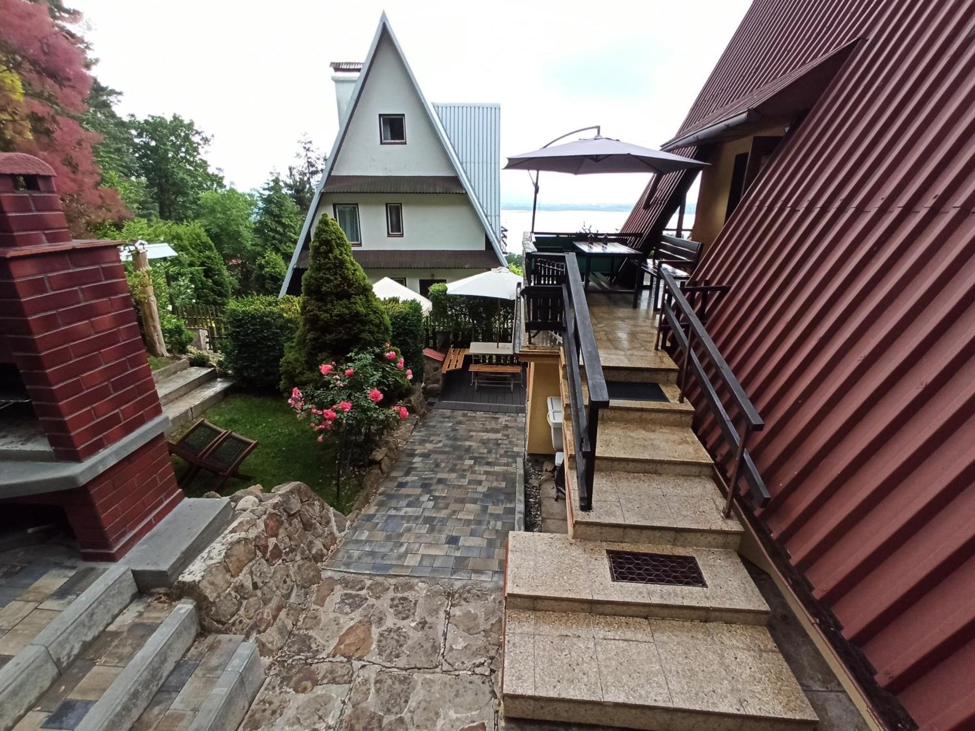 Domek Caloroczny Tresna Agata Luaran gambar