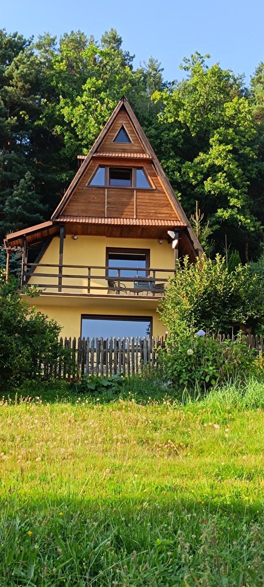 Domek Caloroczny Tresna Agata Luaran gambar