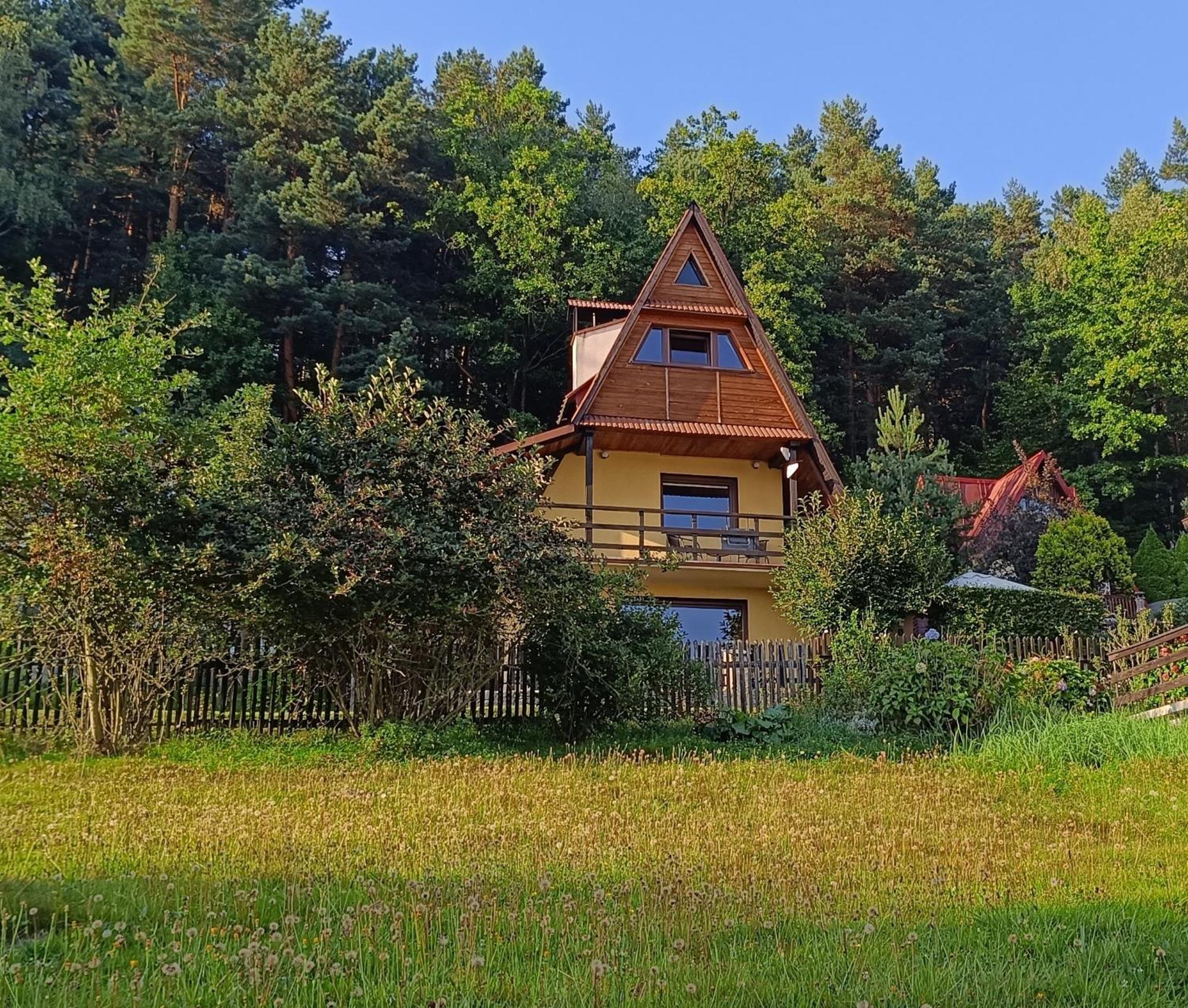 Domek Caloroczny Tresna Agata Luaran gambar